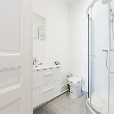 Cosy 27 M2 In Rue D'antibes And Croisette